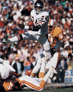 100 Greatest Photos - 012 - Walter Payton and Wally Chambers