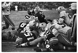 100 Greatest Photos - 090 - Bart Starr