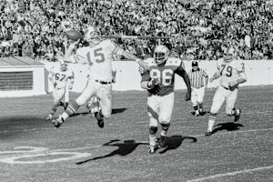 100 Greatest Photos - 113 - Jack Kemp, Paul Costs, Earl Faison