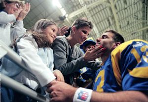 100 Greatest Photos - 076 - Kurt Warner