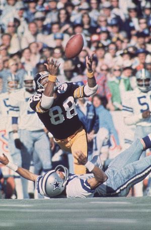 100 Greatest Photos - 018 - Lynn Swann