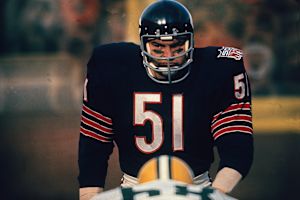 100 Greatest Photos - 042 - Dick Butkus