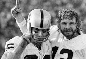100 Greatest Photos - 068 - Fred Biletnikoff, Ken Stabler