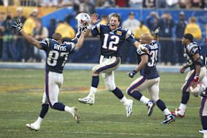 100 Greatest Photos - 044 - Tom Brady, David Givens, Larry Centers, Kevin Faulk